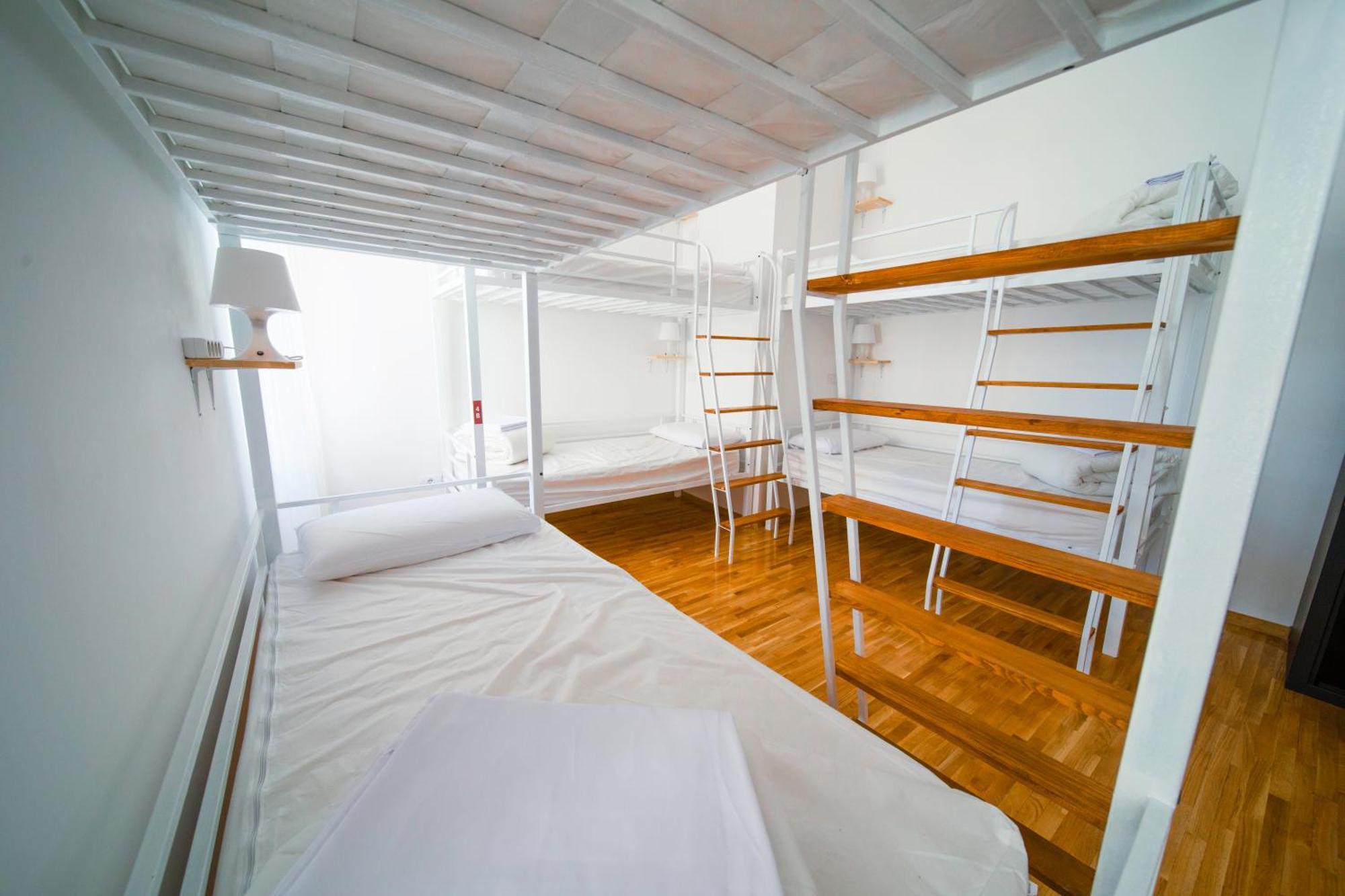 New Generation Hostel Como Lake Eksteriør bilde