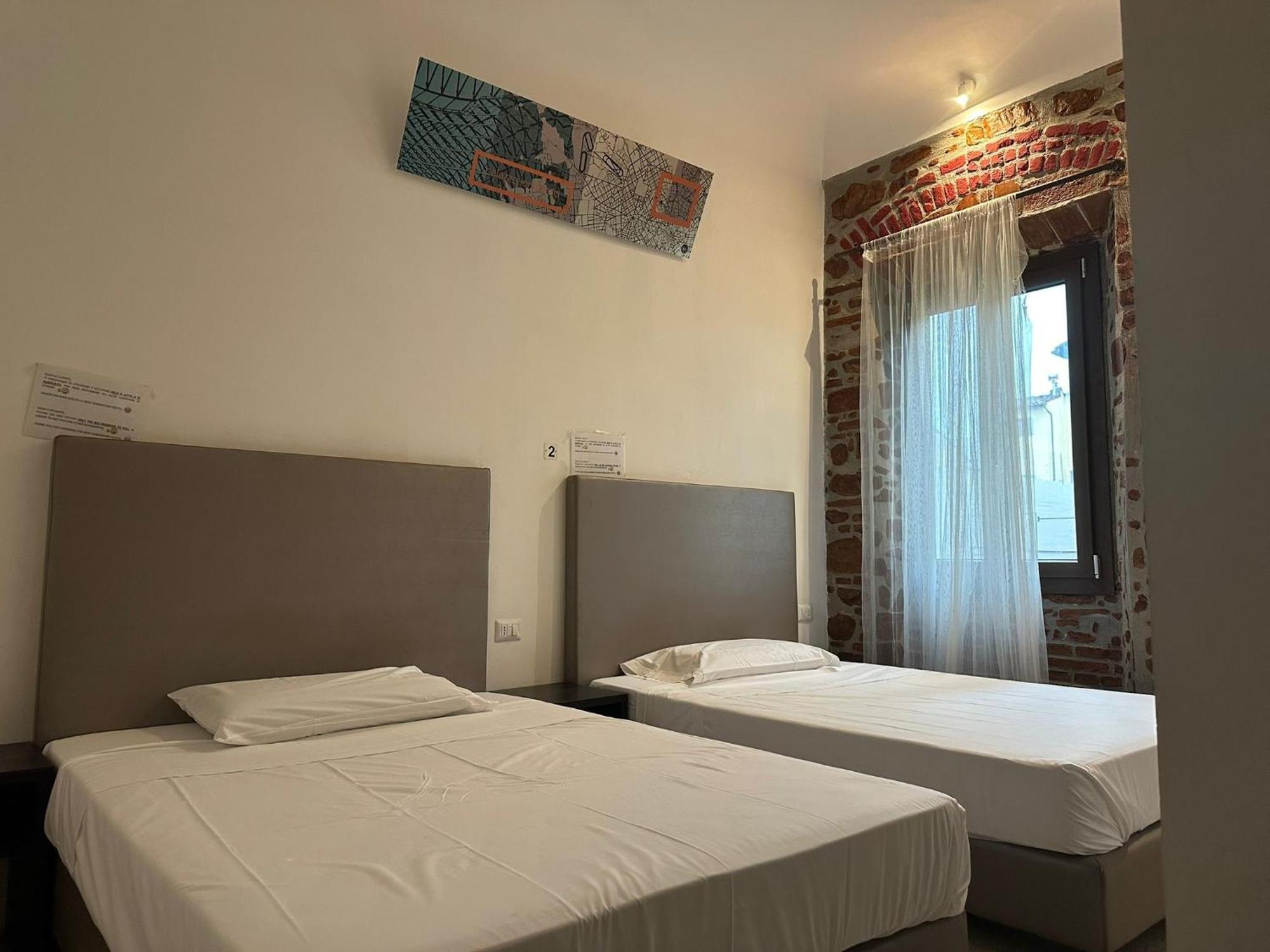 New Generation Hostel Como Lake Eksteriør bilde